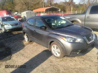 2020 Nissan Kicks S with VIN 3N1CP5BV5LL560282, listed as a IAAI auction lot 41164350 with 68,095 mi miles and . Bid and sale history available at carsss.com. Image 1.