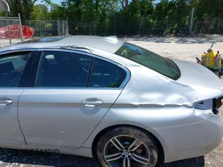 2021 BMW 5 Series 540i с VIN WBA53BJ08MWX28446, выставлен на аукционе IAAI как лот 42200893 с пробегом 20 725 миль миль и . История ставок и продаж доступна на DreamBid. Изображение 6.