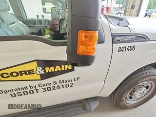 2014 Ford F-250 XL z VIN 1FT7X2A68EEB73610, wystawiony jako IAAI lot #42853124 z przebiegiem 150 899 mil mil oraz . Historia ofert i sprzedaży dostępna na DreamBid. Obrazek 19.