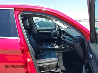 2018 Alfa Romeo Stelvio z VIN ZASFAKAN8J7B64173, wystawiony jako IAAI lot #42355202 z przebiegiem 111 698 mil mil oraz . Historia ofert i sprzedaży dostępna na DreamBid. Obrazek 5.