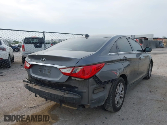 2013 Hyundai Sonata GLS z VIN 5NPEB4AC6DH513018, wystawiony jako IAAI lot #42068966 z przebiegiem 216 086 mil mil oraz . Historia ofert i sprzedaży dostępna na DreamBid. Obrazek 4.