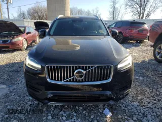 2022 Volvo XC90 Momentum with VIN YV4102PK9N1836637, listed as a Copart auction lot 46849895 with 129,346 mi miles and Clean Title. Bid and sale history available at carsss.com. Image 5.