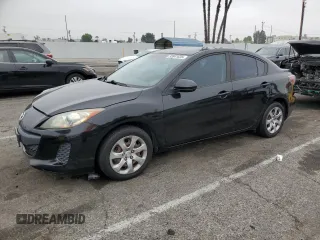 2013 Mazda 3 i Sport with VIN JM1BL1UPXD1847573, listed as a Copart auction lot 53841635 with 158,722 mi miles and Salvage Title. Bid and sale history available at DreamBid. Image 1.