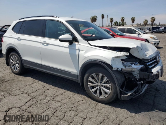 2020 Volkswagen Tiguan S z VIN 3VV1B7AX3LM152439, wystawiony jako Copart lot #53752395 z przebiegiem 48 362 mil mil oraz Szkoda całkowita • Salvage title. Historia ofert i sprzedaży dostępna na DreamBid. Obrazek 4.