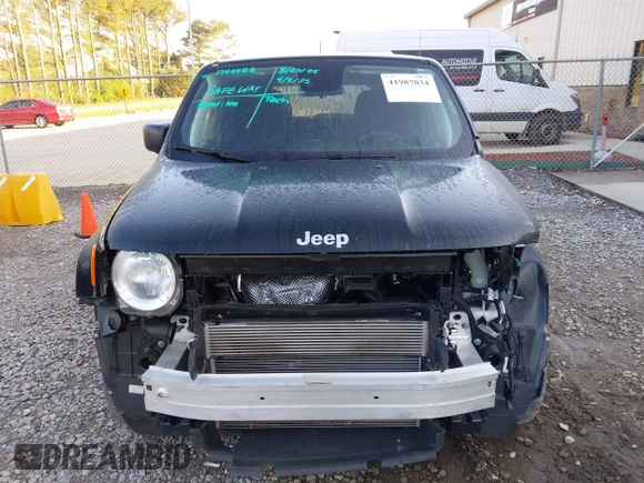 2021 Jeep Renegade Upland with VIN ZACNJDAB6MPN26057, listed as a IAAI auction lot 41987034 with 30,052 mi miles and . Bid and sale history available at DreamBid. Image 6.