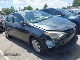 2015 Toyota Corolla L z VIN 5YFBURHE4FP352059, wystawiony jako IAAI lot #42310022 z przebiegiem 61 496 mil mil oraz . Historia ofert i sprzedaży dostępna na DreamBid. Obrazek 13.