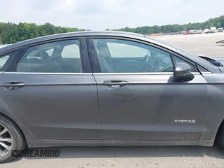 2017 Ford Fusion Hybrid SE with VIN 3FA6P0LUXHR279771, listed as a IAAI auction lot 42417831 with 189,493 mi miles and . Bid and sale history available at DreamBid. Image 14.