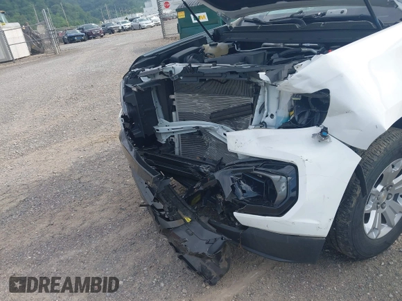 2022 Chevrolet Colorado 2WD LT z VIN 1GCHSCEA5N1274585, wystawiony jako IAAI lot #42621452 z przebiegiem 20 562 mil mil oraz . Historia ofert i sprzedaży dostępna na DreamBid. Obrazek 6.