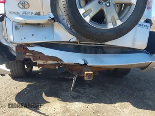 2008 Toyota RAV4 Sport с VIN JTMZK32VX85016863, выставлен на аукционе IAAI как лот 41873217 с пробегом 184 780 миль миль и . История ставок и продаж доступна на DreamBid. Изображение 14.