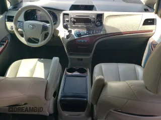 2013 Toyota Sienna XLE AAS с VIN 5TDYK3DC6DS322289, выставлен на аукционе Copart как лот 54626135 с пробегом 131 203 миль миль и Списание • Salvage title. История ставок и продаж доступна на DreamBid. Изображение 8.