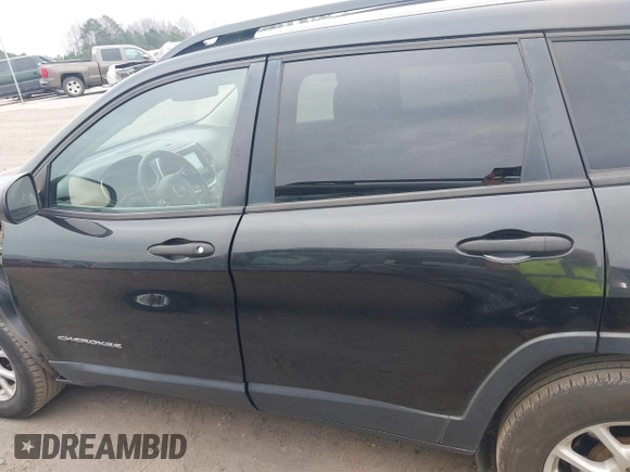 2016 Jeep Cherokee Altitude with VIN 1C4PJMAS8GW220688, listed as a IAAI auction lot 41797430 with 218,631 mi miles and . Bid and sale history available at DreamBid. Image 14.