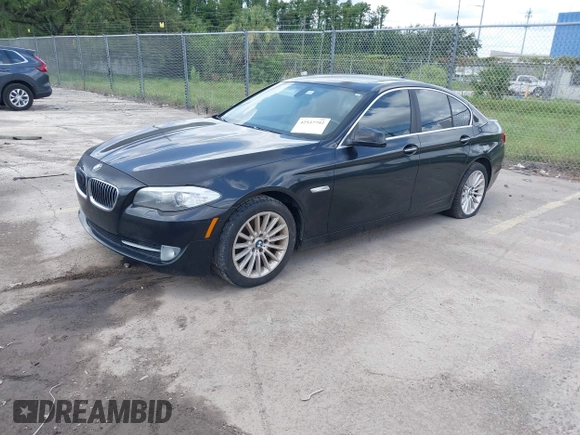 2011 BMW 5 Series 535i z VIN WBAFR7C59BC807860, wystawiony jako IAAI lot #42537752 z przebiegiem 120 934 mil mil oraz . Historia ofert i sprzedaży dostępna na DreamBid. Obrazek 2.
