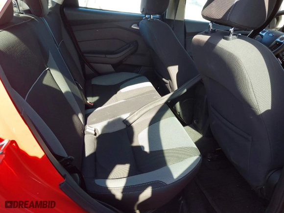 2014 Ford Focus SE with VIN 1FADP3F27EL419580, listed as a IAAI auction lot 41872022 with 115,486 mi miles. Bid and sale history available at carsss.com. Image 8.