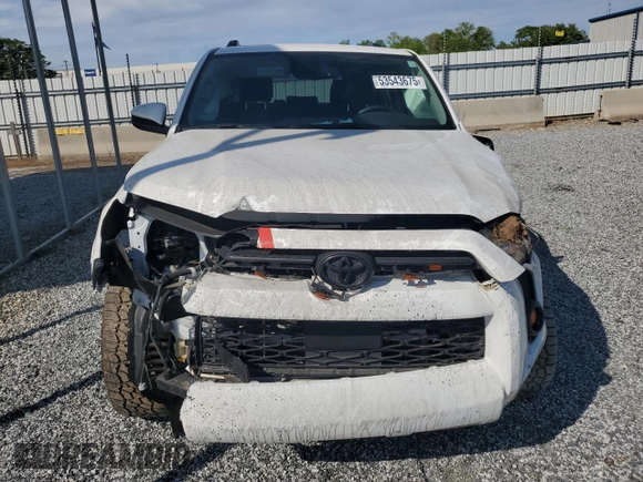 2022 Toyota 4Runner SR5 with VIN JTEMU5JR0N6009135, listed as a Copart auction lot 53543675 with 35,780 mi miles and Salvage title. Bid and sale history available at DreamBid. Image 5.