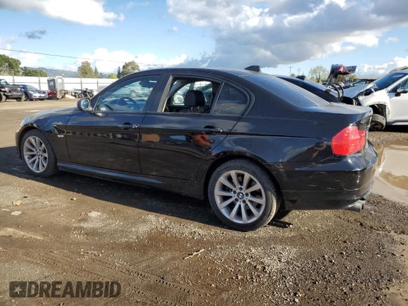2011 BMW 3 Series 328i z VIN WBAPH7G59BNL85966, wystawiony jako Copart lot #49182085 z przebiegiem 140 626 mil mil oraz Szkoda całkowita • Salvage title. Historia ofert i sprzedaży dostępna na DreamBid. Obrazek 2.