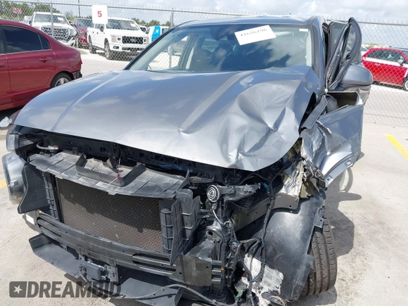 2019 Hyundai Santa Fe SE with VIN 5NMS23AD2KH108936, listed as a IAAI auction lot 42626196 with 72,757 mi miles and . Bid and sale history available at DreamBid. Image 6.