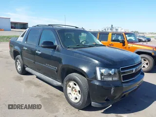 2008 Chevrolet Avalanche LTZ with VIN 3GNFK12338G139684, listed as a IAAI auction lot 42232957 with 280,661 mi miles and . Bid and sale history available at DreamBid. Image 1.