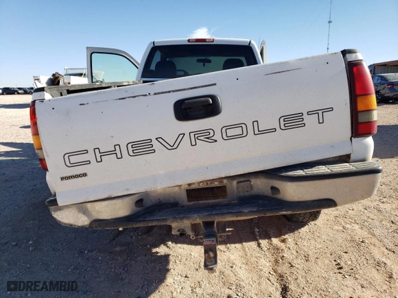 2002 Chevrolet Silverado 1500 LS with VIN 1GCEK14V02Z205165, listed as a Copart auction lot 84061264 with 272,608 mi miles and Salvage Title. Bid and sale history available at carsss.com. Image 6.