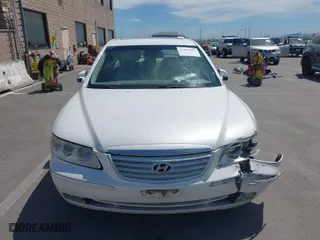 2008 Hyundai Azera Limited with VIN KMHFC46F78A311138, listed as a IAAI auction lot 42004678 with 91,444 mi miles. Bid and sale history available at carsss.com. Image 12.