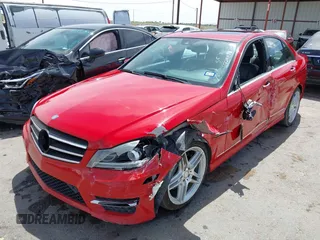 2013 Mercedes-Benz C 300 Sport с VIN WDDGF8AB8DR284402, выставлен на аукционе IAAI как лот 42291028 с пробегом Не указан миль и . История ставок и продаж доступна на DreamBid. Изображение 6.