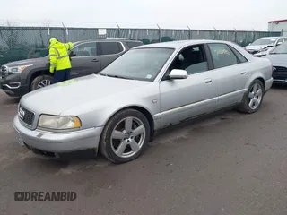 2001 Audi S8 z VIN WAUGU54D81N012542, wystawiony jako IAAI lot #41120533 z przebiegiem 216 617 mil mil oraz . Historia ofert i sprzedaży dostępna na DreamBid. Obrazek 2.
