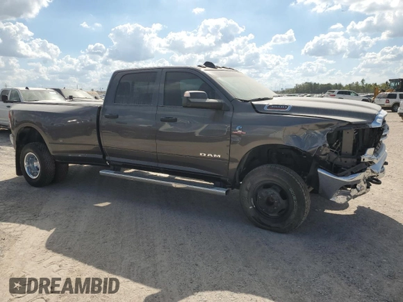 2020 Ram 3500 Tradesman with VIN 3C63RRGL8LG121583, listed as a Copart auction lot 76540914 with 82,935 mi miles and Salvage Title. Bid and sale history available at carsss.com. Image 4.