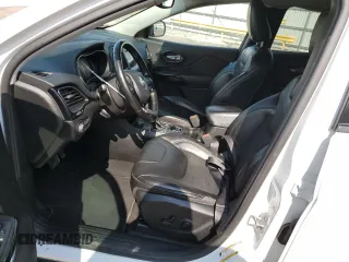 2021 Jeep Cherokee Altitude with VIN 1C4PJMLB0MD118743, listed as a Copart auction lot 52764535 with 139,383 mi miles and Salvage title. Bid and sale history available at DreamBid. Image 7.