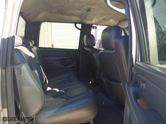 2006 Chevrolet Silverado 1500 LT1 with VIN 2GCEK13T861134800, listed as a IAAI auction lot 41667411 with 286,480 mi miles. Bid and sale history available at carsss.com. Image 8.