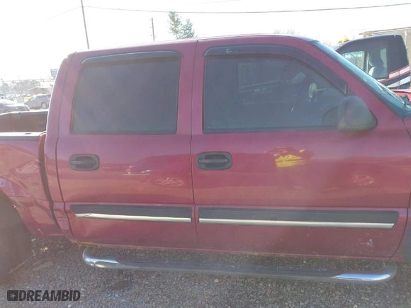 2006 Chevrolet Silverado 1500 LT2 with VIN 2GCEK13T861189215, listed as a IAAI auction lot 41595790 with 257,724 mi miles. Bid and sale history available at carsss.com. Image 13.