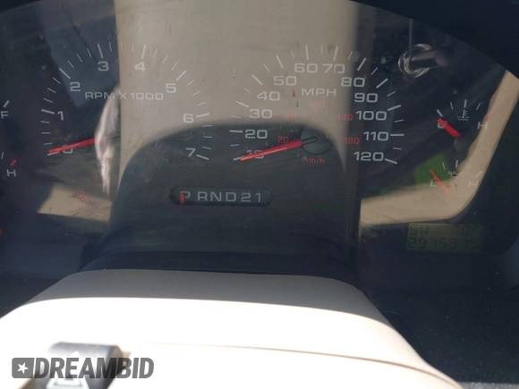 2004 Ford F-150 XLT z VIN 1FTRW12W44KC92307, wystawiony jako IAAI lot #42001845 z przebiegiem 291 597 mil mil oraz . Historia ofert i sprzedaży dostępna na DreamBid. Obrazek 7.