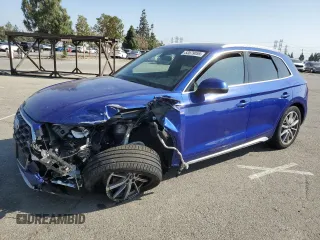 2021 Audi Q5 Premium Plus z VIN WA1E2AFY3M2137490, wystawiony jako Copart lot #53579055 z przebiegiem 34 142 mil mil oraz Szkoda całkowita • Salvage title. Historia ofert i sprzedaży dostępna na DreamBid. Obrazek 1.