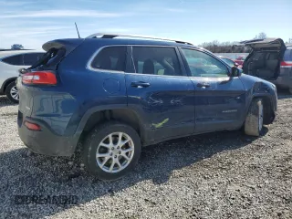 2018 Jeep Cherokee Latitude with VIN 1C4PJLCX6JD607780, listed as a Copart auction lot 47203755 with 135,242 mi miles and Salvage Title. Bid and sale history available at DreamBid. Image 3.