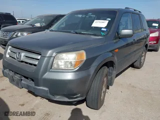 2008 Honda Pilot SE with VIN 5FNYF28328B010912, listed as a IAAI auction lot 41791807 with 247,065 mi miles. Bid and sale history available at carsss.com. Image 2.