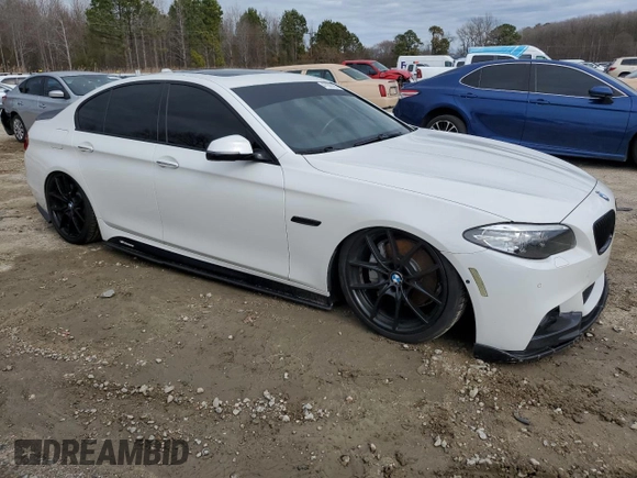 2015 BMW 5 Series 550i z VIN WBAKN9C55FD682331, wystawiony jako Copart lot #47356725 z przebiegiem 80 741 mil mil oraz Szkoda całkowita • Salvage title. Historia ofert i sprzedaży dostępna na DreamBid. Obrazek 4.