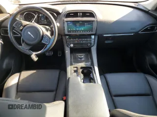 2019 Jaguar F-Pace 25t Premium z VIN SADCJ2FX4KA361999, wystawiony jako Copart lot #52969445 z przebiegiem 47 420 mil mil oraz Szkoda całkowita • Salvage title. Historia ofert i sprzedaży dostępna na DreamBid. Obrazek 8.