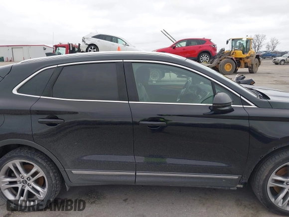 2017 Lincoln MKC Reserve with VIN 5LMTJ3DH9HUL14173, listed as a IAAI auction lot 42126106 with 140,000 mi miles and . Bid and sale history available at DreamBid. Image 14.