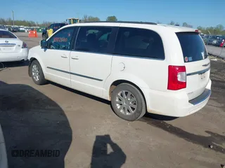 2012 Chrysler Town & Country Touring with VIN 2C4RC1BG9CR170138, listed as a IAAI auction lot 41902540 with 139,201 mi miles. Bid and sale history available at carsss.com. Image 3.
