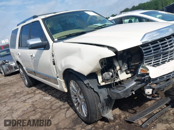 2008 Lincoln Navigator with VIN 5LMFU28548LJ07615, listed as a IAAI auction lot 42144851 with 348,378 mi miles and . Bid and sale history available at DreamBid. Image 1.