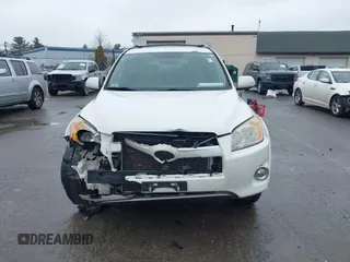 2011 Toyota RAV4 Ltd with VIN 2T3DK4DV5BW055924, listed as a IAAI auction lot 41687088 with 116,824 mi miles. Bid and sale history available at carsss.com. Image 12.