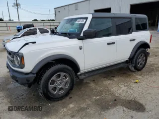2024 Ford Bronco Big Bend z VIN 1FMDE7BH1RLA64327, wystawiony jako Copart lot #54401305 z przebiegiem 14 175 mil mil oraz Szkody całkowita. Historia ofert i sprzedaży dostępna na DreamBid. Obrazek 1.