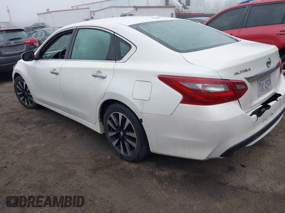 2018 Nissan Altima S with VIN 1N4AL3AP5JC231653, listed as a IAAI auction lot 41052345 with 173,709 mi miles and . Bid and sale history available at DreamBid. Image 3.
