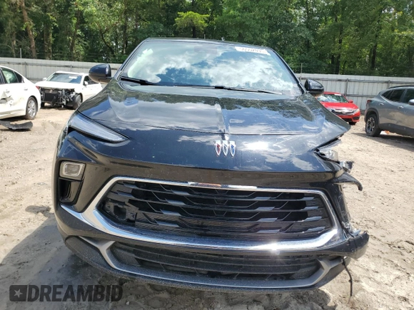 2024 Buick Encore GX Preferred z VIN KL4AMCSL2RB048368, wystawiony jako Copart lot #56552095 z przebiegiem Nie podano mil oraz Szkoda całkowita • Salvage title. Historia ofert i sprzedaży dostępna na DreamBid. Obrazek 5.