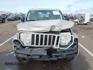 2011 Jeep Liberty Sport with VIN 1J4PN2GK7BW507135, listed as a IAAI auction lot 41885032 with 114,370 mi miles. Bid and sale history available at carsss.com. Image 12.