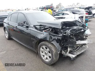 2018 BMW M3 z VIN WBS8M9C50J5J79754, wystawiony jako IAAI lot #41777691 z przebiegiem 52 526 mil mil oraz . Historia ofert i sprzedaży dostępna na DreamBid. Obrazek 1.