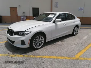 2025 BMW 3 Series 330i with VIN 3MW69CW02S8E96501, listed as a IAAI auction lot 42586210 with 10,953 mi miles and . Bid and sale history available at DreamBid. Image 2.