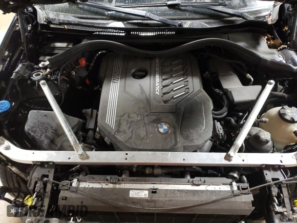 2024 BMW X4 M40i z VIN 5UX43DT07R9T60014, wystawiony jako Copart lot #83686604 z przebiegiem 15 048 mil mil oraz Szkoda całkowita • Salvage title. Historia ofert i sprzedaży dostępna na DreamBid. Obrazek 11.