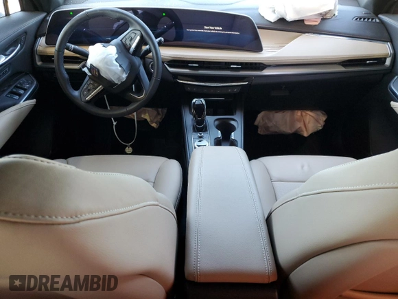 2024 Cadillac XT4 FWD Premium Luxury z VIN 1GYFZCR43RF241465, wystawiony jako Copart lot #49428795 z przebiegiem Nie podano mil oraz Szkoda całkowita • Salvage title. Historia ofert i sprzedaży dostępna na DreamBid. Obrazek 8.