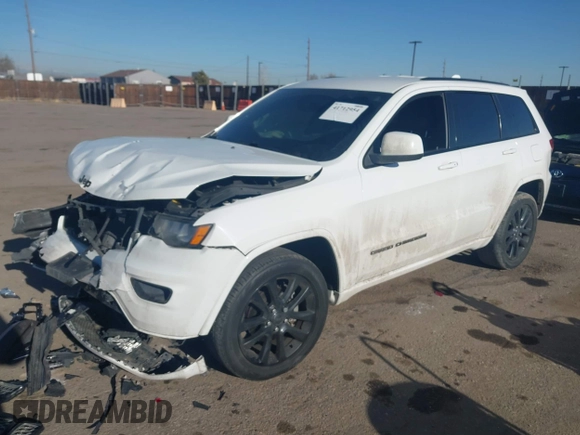 2017 Jeep Grand Cherokee Laredo with VIN 1C4RJFAG2HC876727, listed as a IAAI auction lot 41712954 with 134,412 mi miles. Bid and sale history available at carsss.com. Image 18.