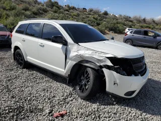 2018 Dodge Journey SXT with VIN 3C4PDCBG4JT172213, listed as a Copart auction lot 54105285 with 64,480 mi miles and Salvage title. Bid and sale history available at DreamBid. Image 4.
