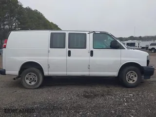 2019 GMC Savana Cargo Van with VIN 1GTW7AFG0K1187642, listed as a IAAI auction lot 41505063 with 103,846 mi miles. Bid and sale history available at carsss.com. Image 13.